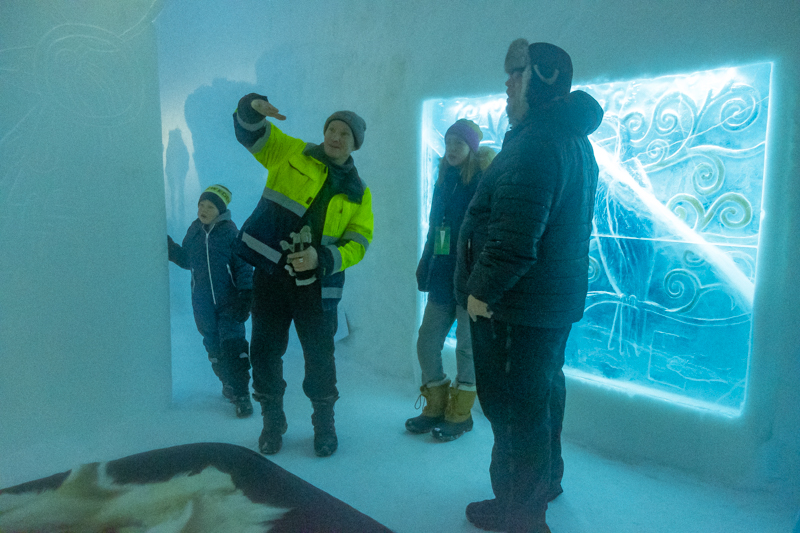 Icehotel 365, Kiss, Vytautas Musteikis