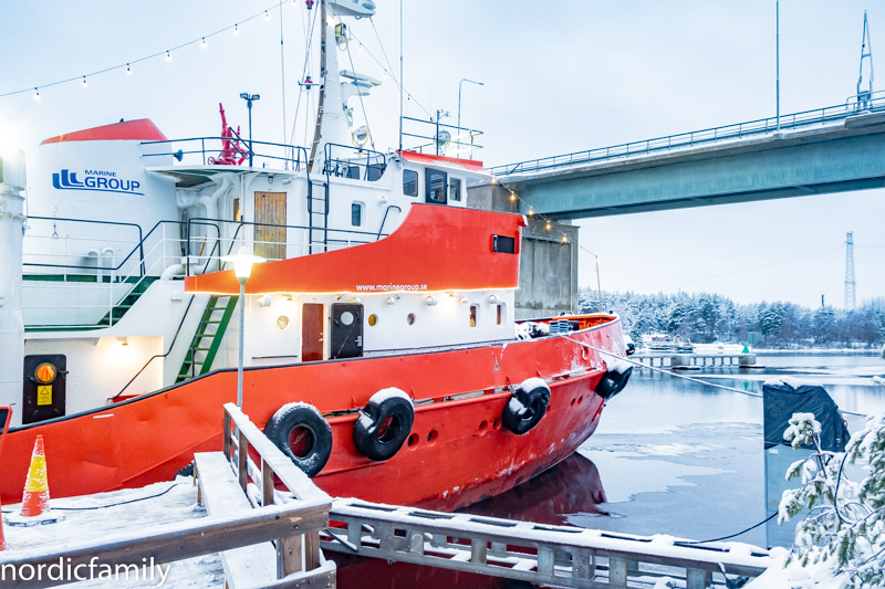 Arctic Explorer Icebreaker Hafen