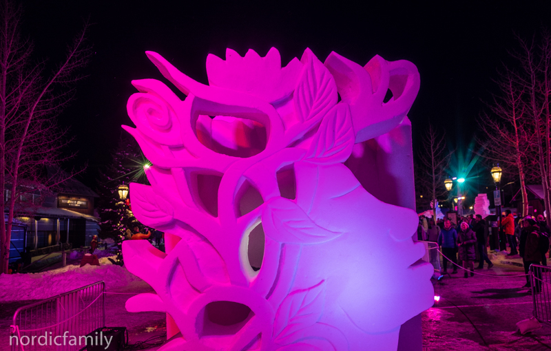 Snowsculpting in Breckenridge, Mutter Erde