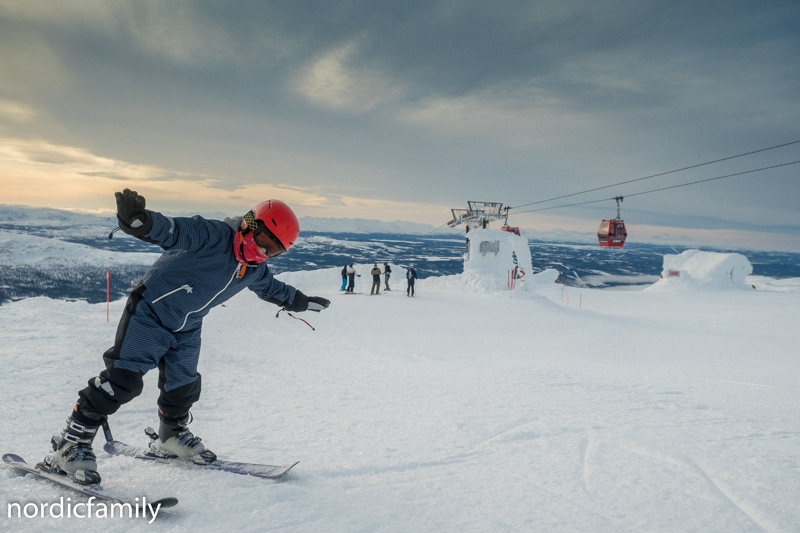  Åre Skutan mit Skiern abfahren