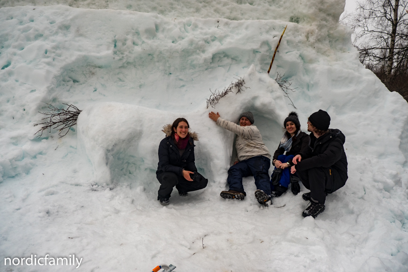 Snowfest in Nallikari Snowsculpting Workshop