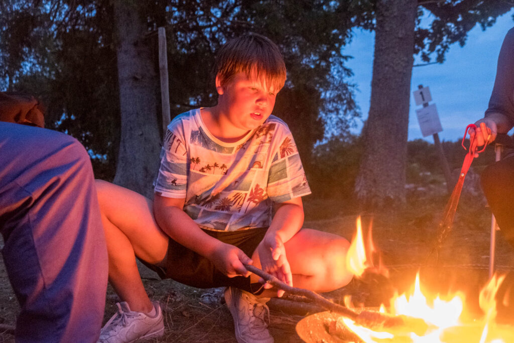 Lagerfeuer auf dem Campingplatz