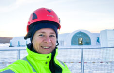 Arbeit am Icehotel #32